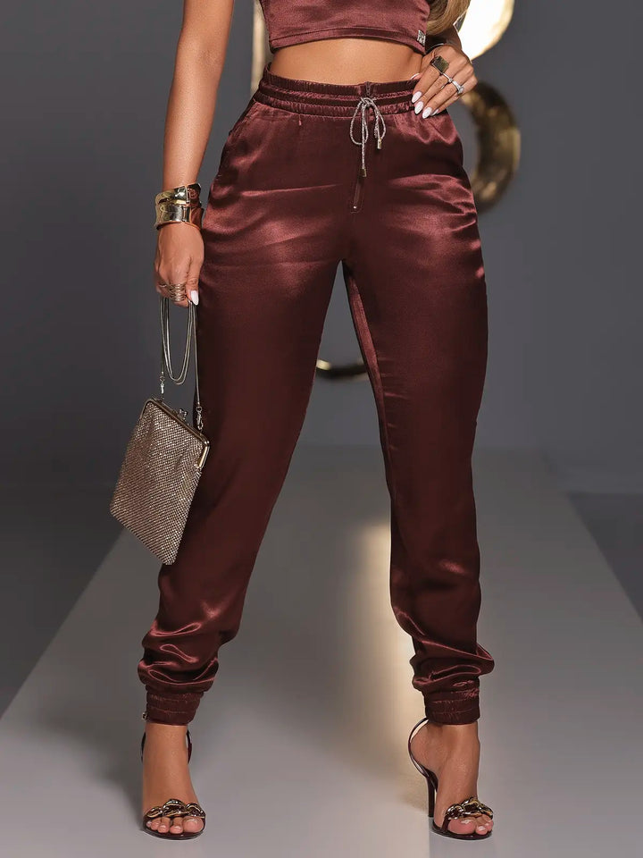Conjunto Feminino Pit Bull Cropped & Jogger Satin Marrom