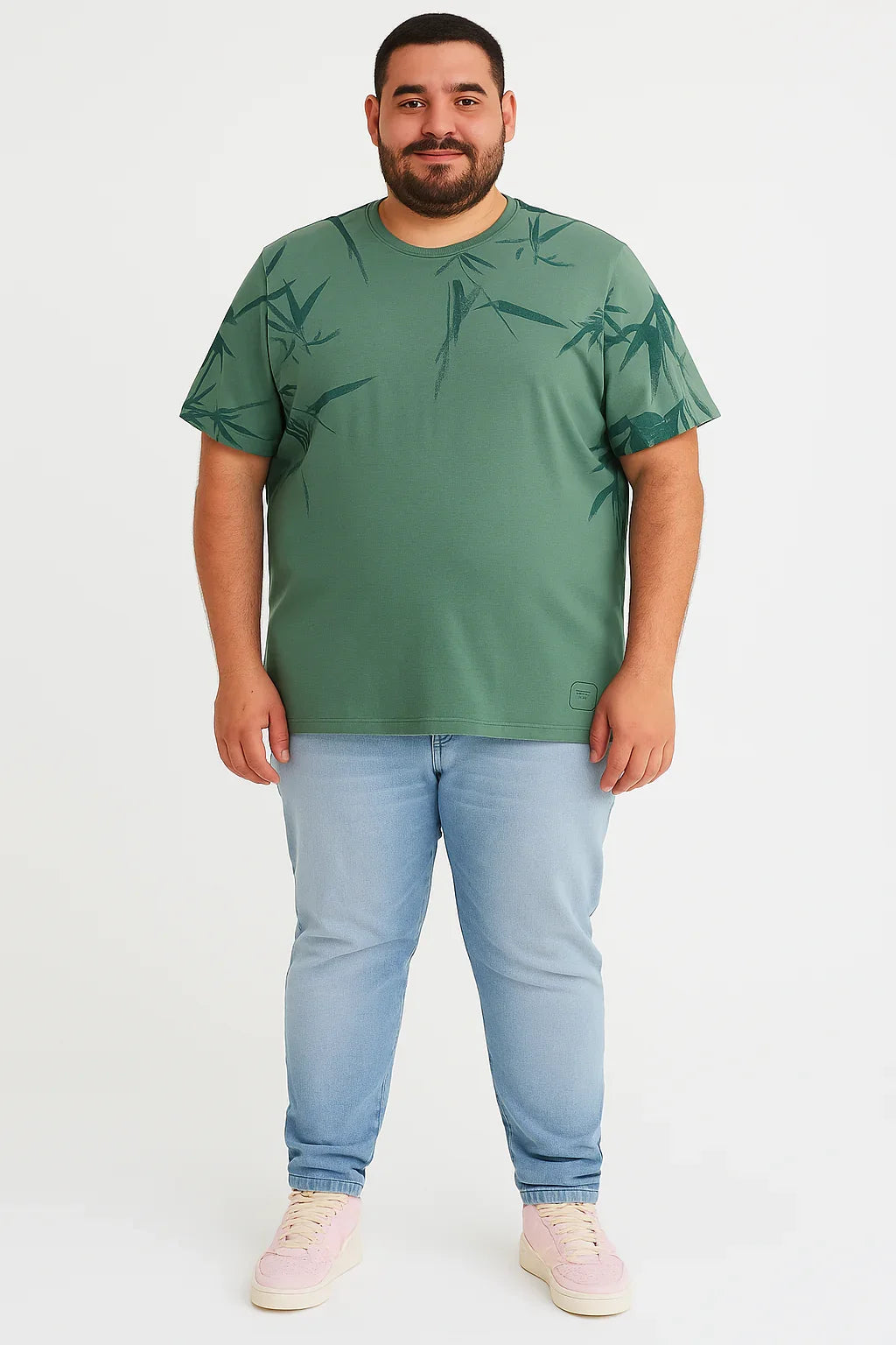Camiseta Tradicional Estampada Folhagem