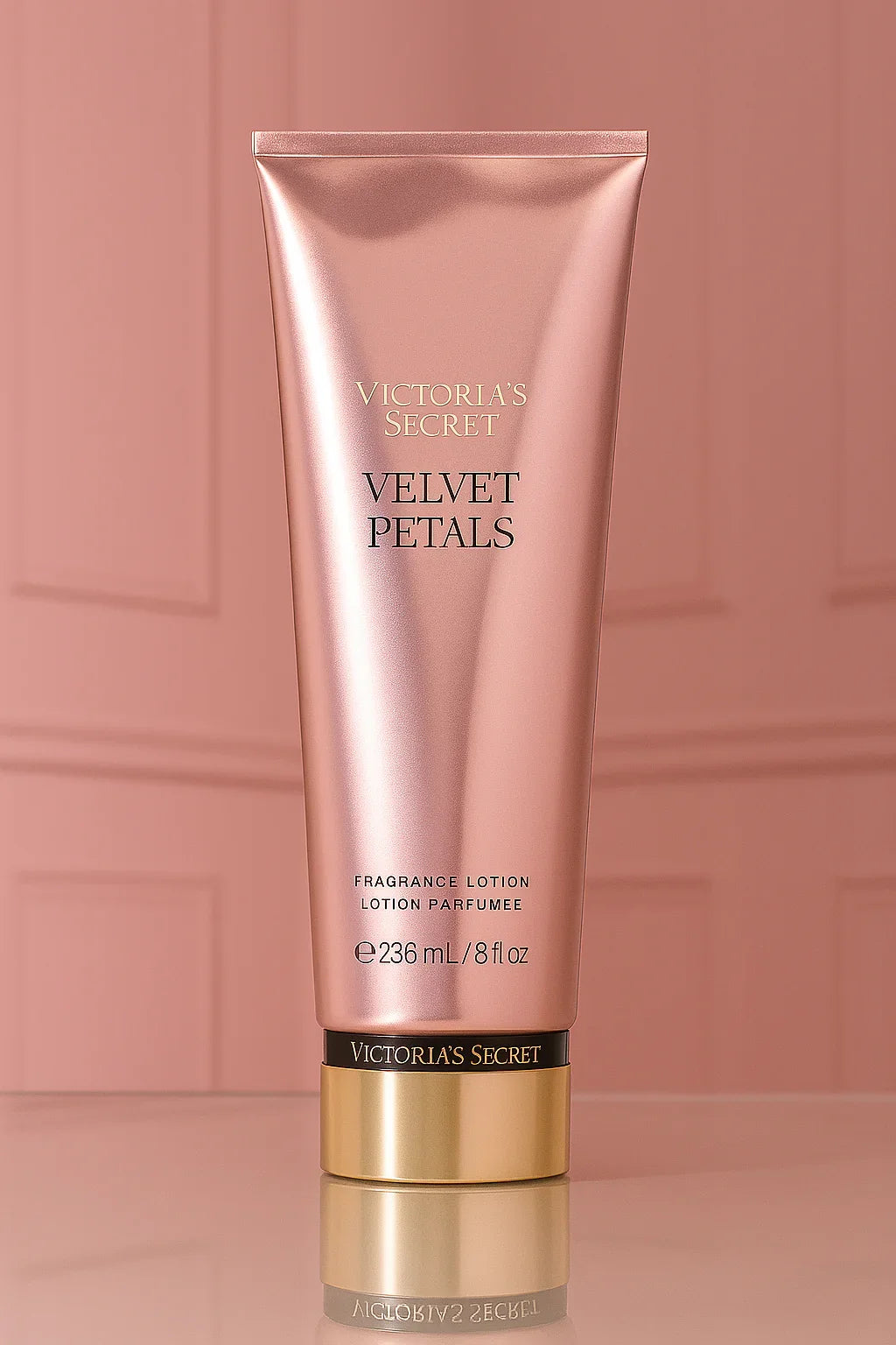 Loção Hidratante Perfumada Victoria’s Secret Velvet Petals – 236 mL