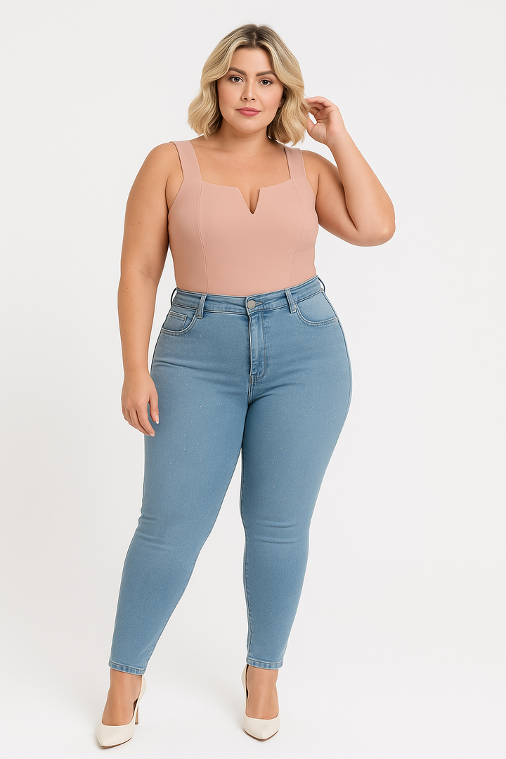 Body Estruturado Alças Largas Decote V Plus Size Fofofinha
