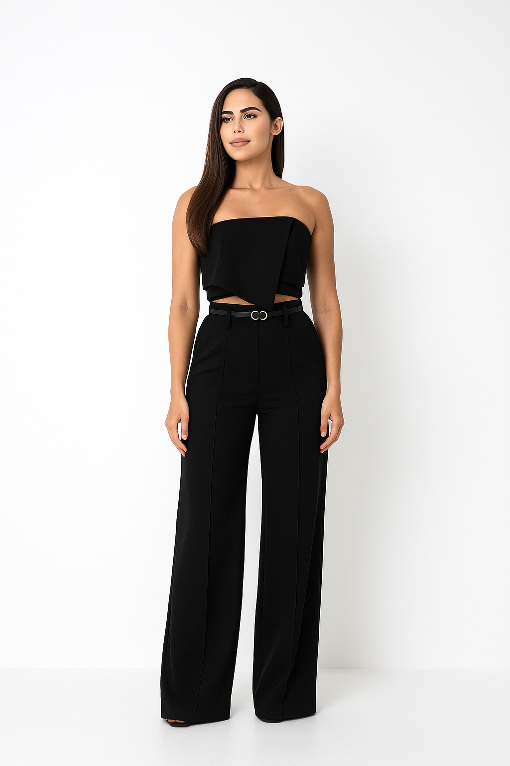 Conjunto com Cropped Tomara que Caia e Calça Pantalona Alfaiataria