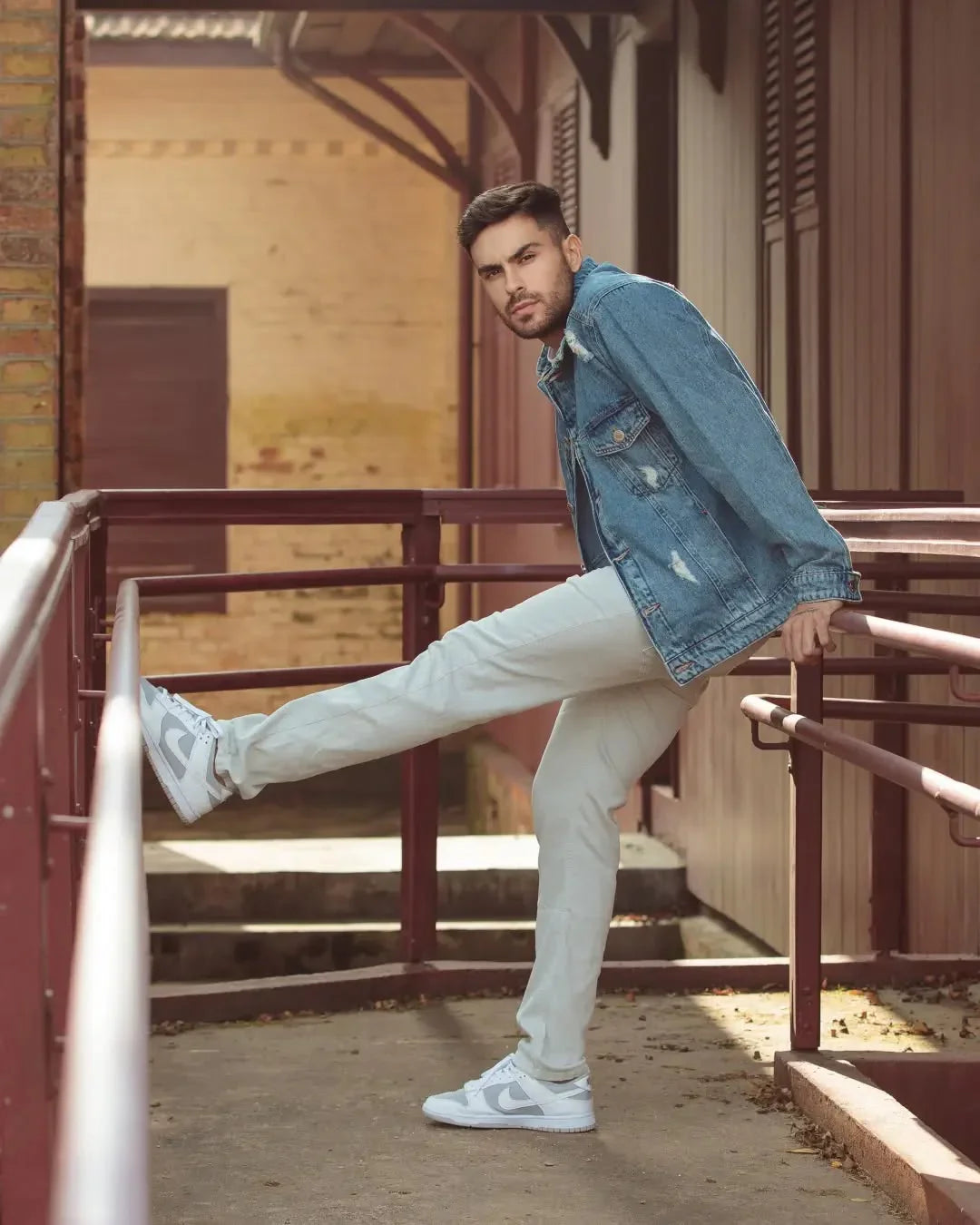 Jaqueta Jeans Destroyed Fitlane Leon