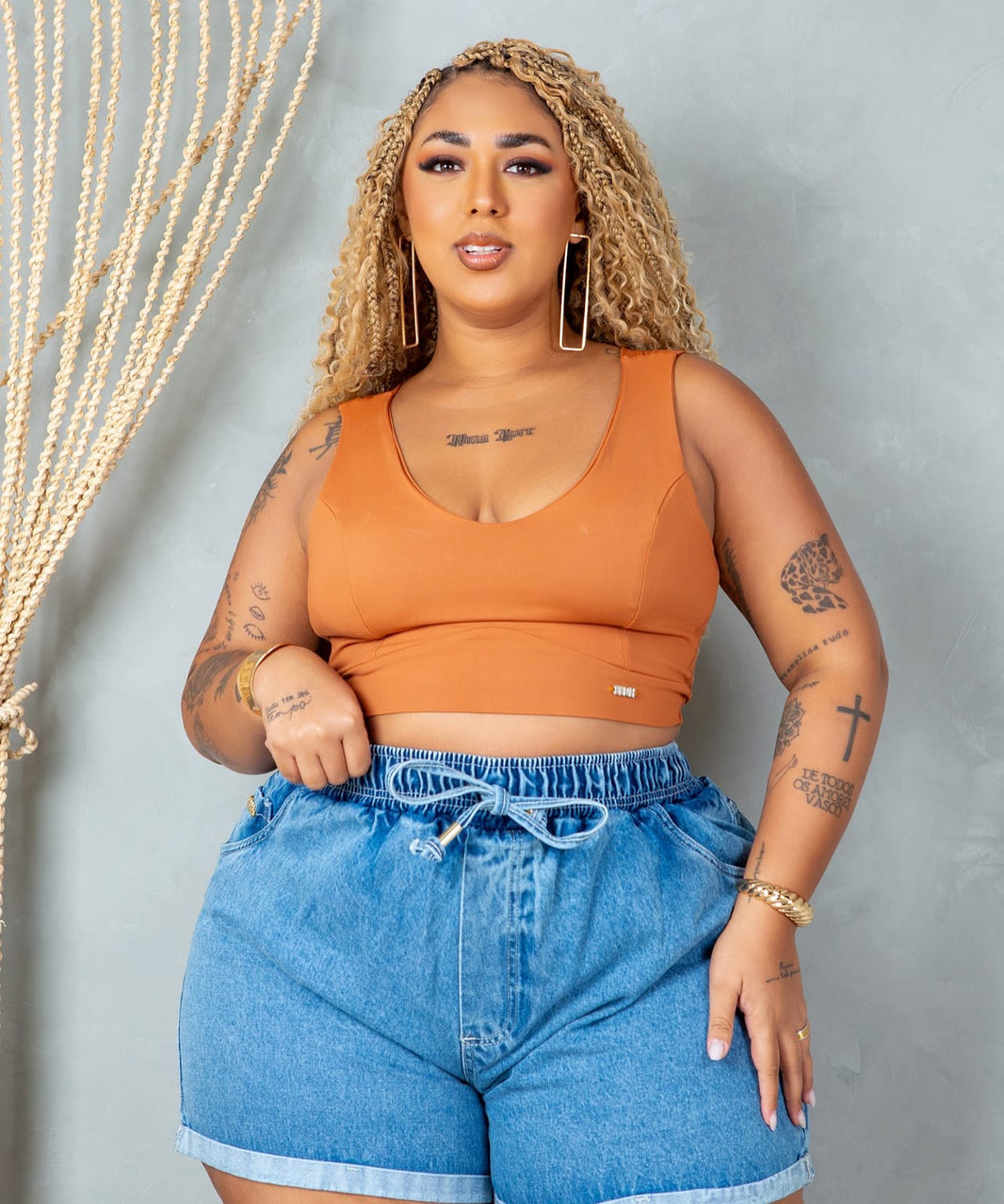 Cropped Básico Decote Redondo Plus Size Fofofinha