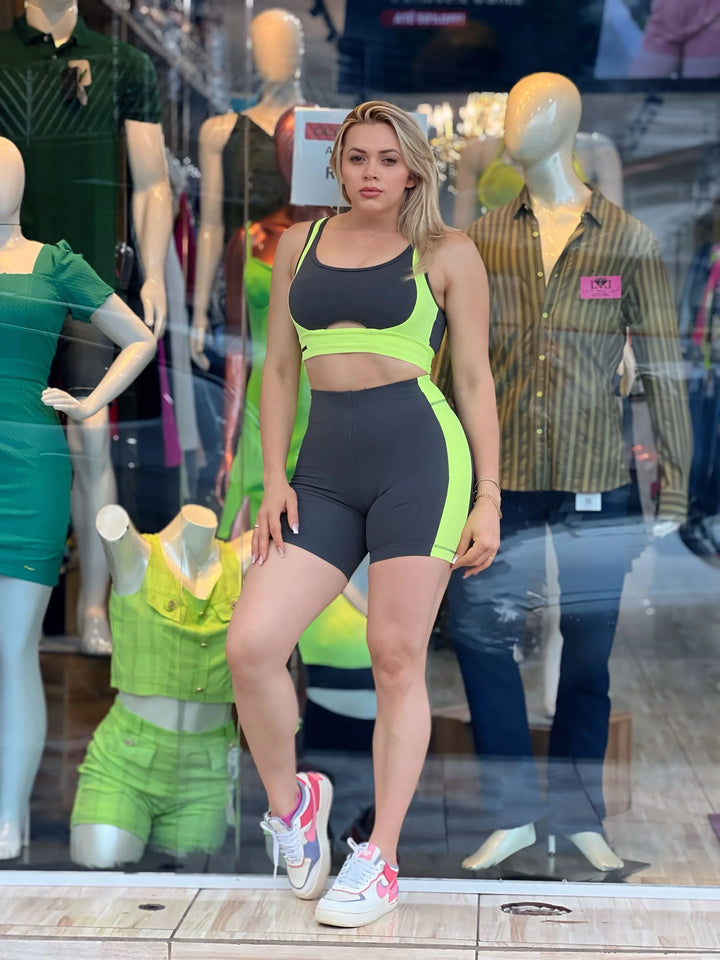 Conjunto Fitness Top e Shorts Tielina Leon