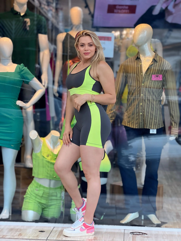 Conjunto Fitness Top e Shorts Tielina Leon