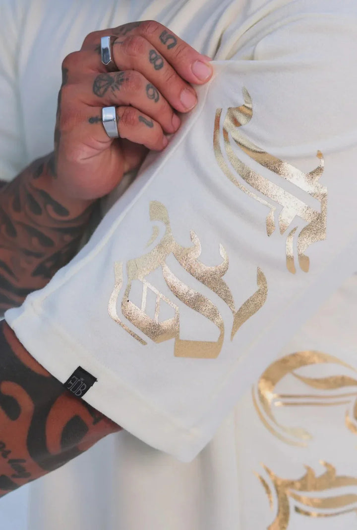 Camiseta Oversized Recorte Leon