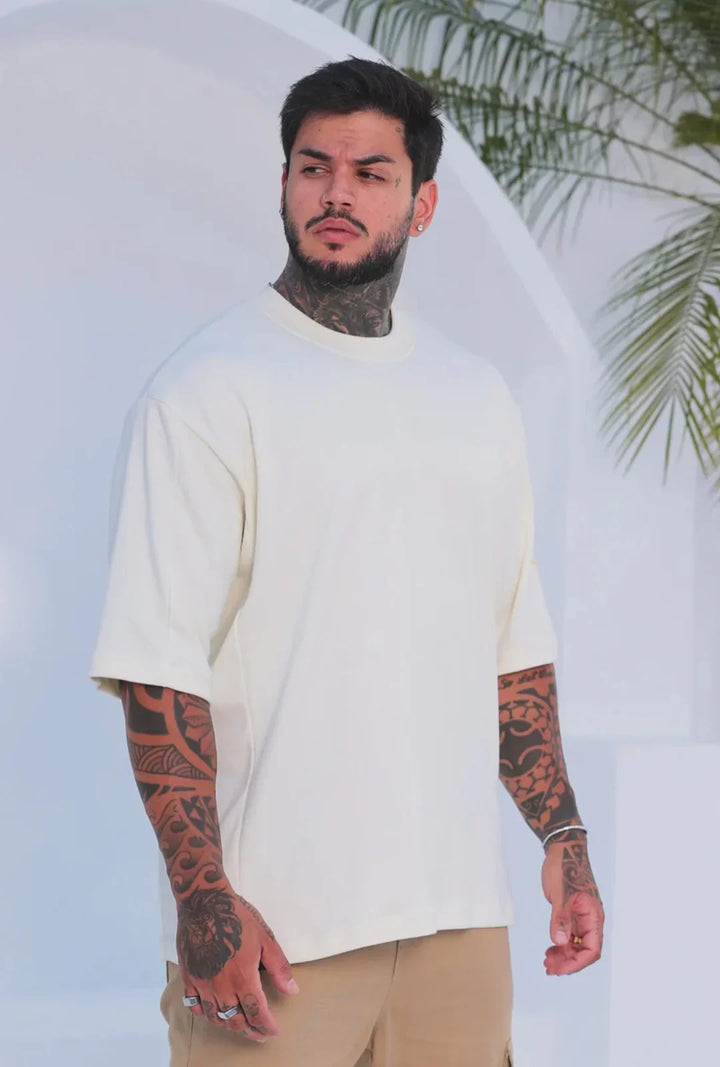 Camiseta Oversized Recorte Leon