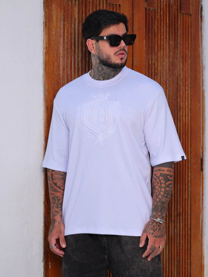 Camiseta Oversized Brasão Relevo FB Leon - Leon Elegance