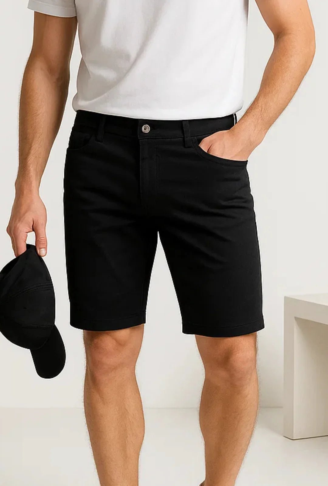 Bermuda Slim Black em Sarja Leon - Leon Elegance