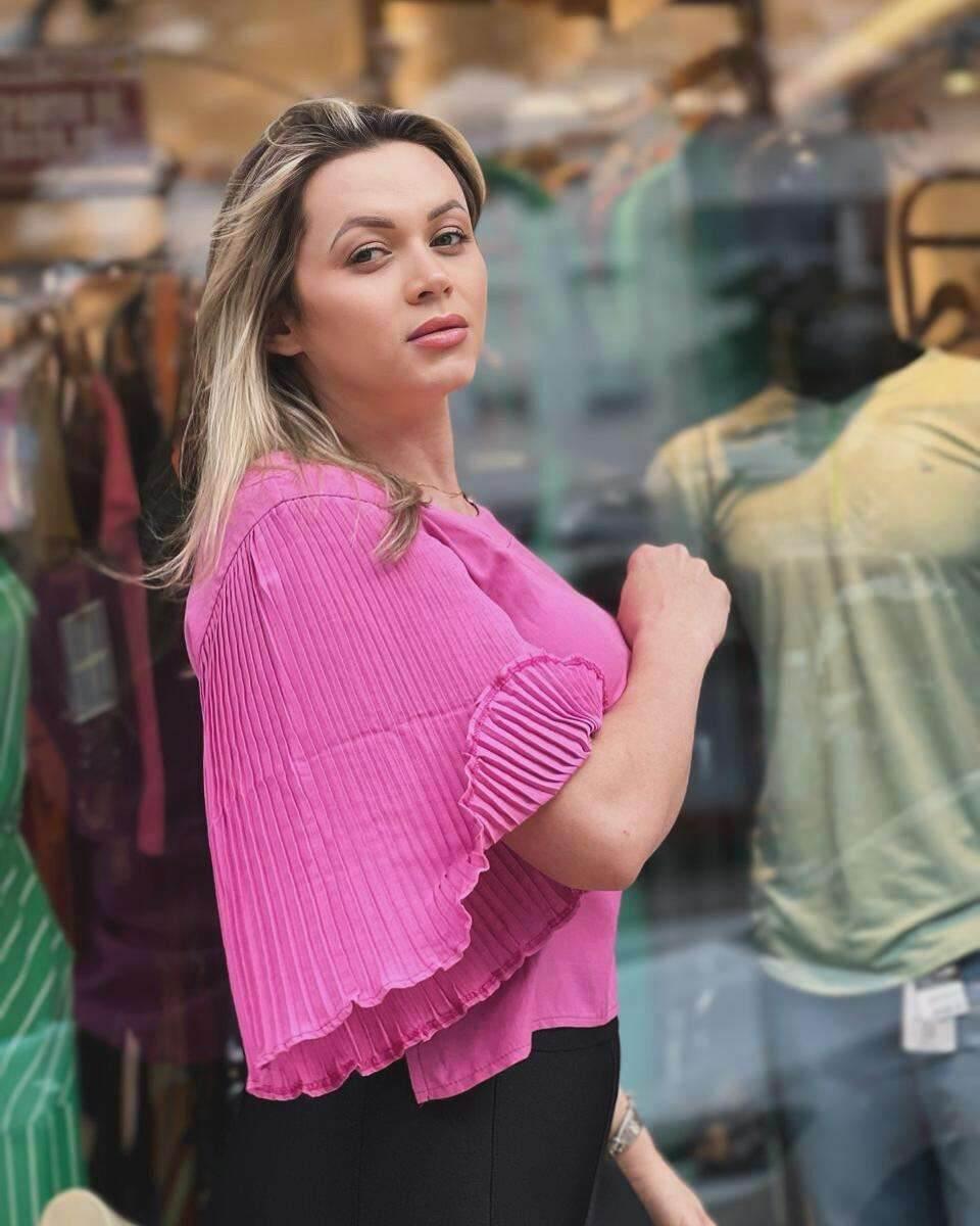 Blusa De Manga Ampla e Fluída Leon - Leon Elegance