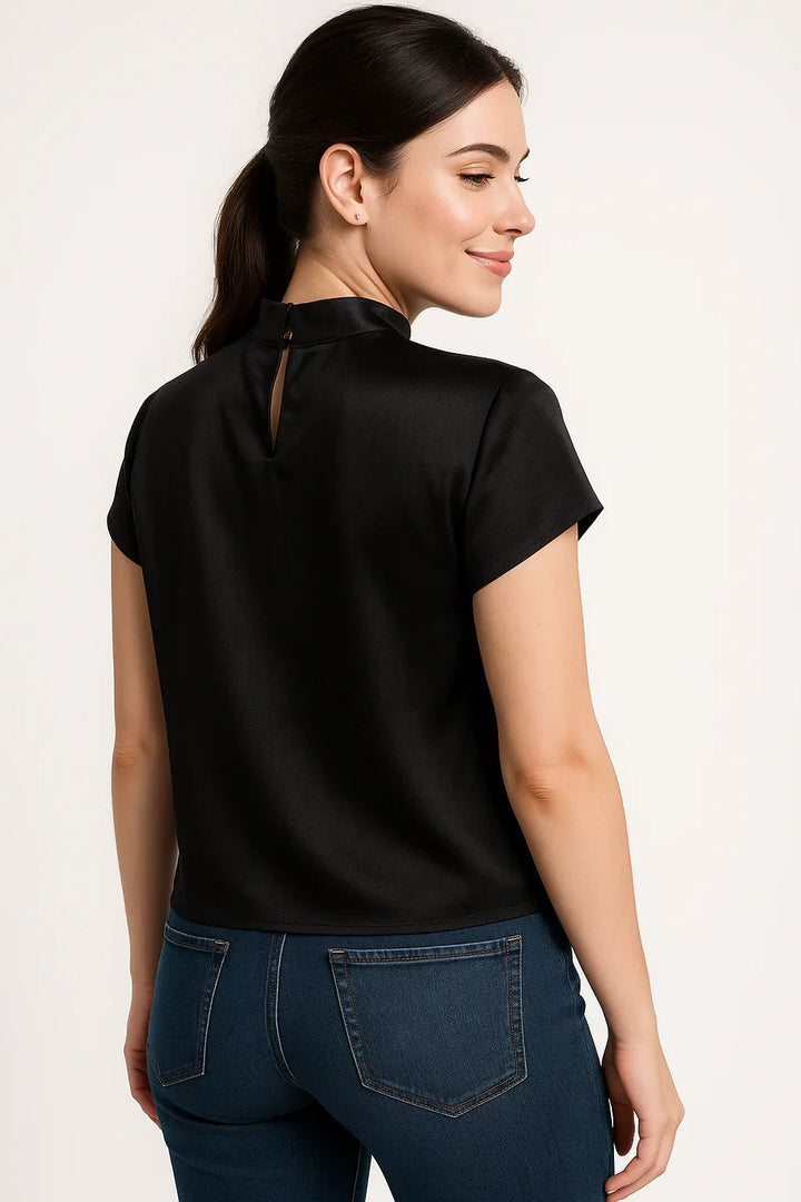 Blusa Feminina Preta Gola Alta Manga Curta - Leon Elegance