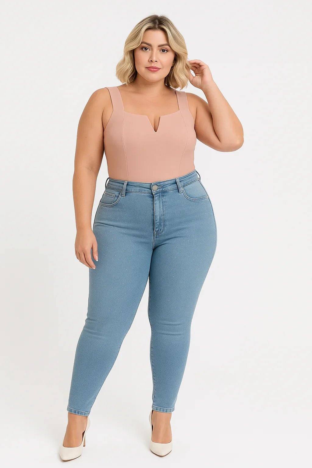 Body Estruturado Alças Largas Decote V Plus Size Fofofinha - Leon Elegance