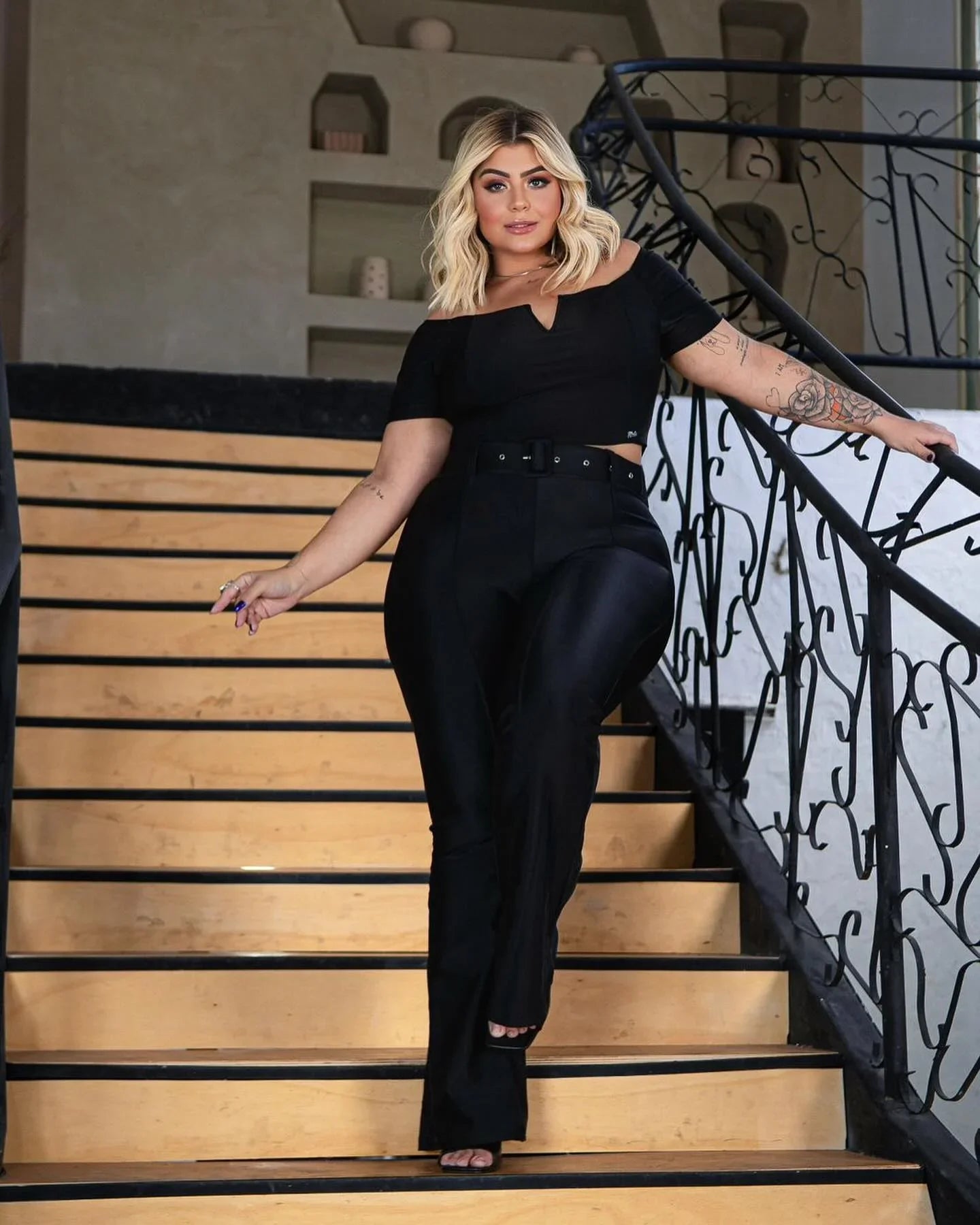 Calça Flare Belt Shape fofinha Feminina Plus Size - Leon Elegance