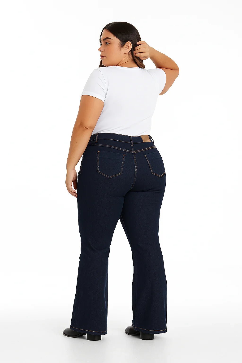 Calça Jeans Feminina Cintura Média Bootcut sawary - Leon Elegance