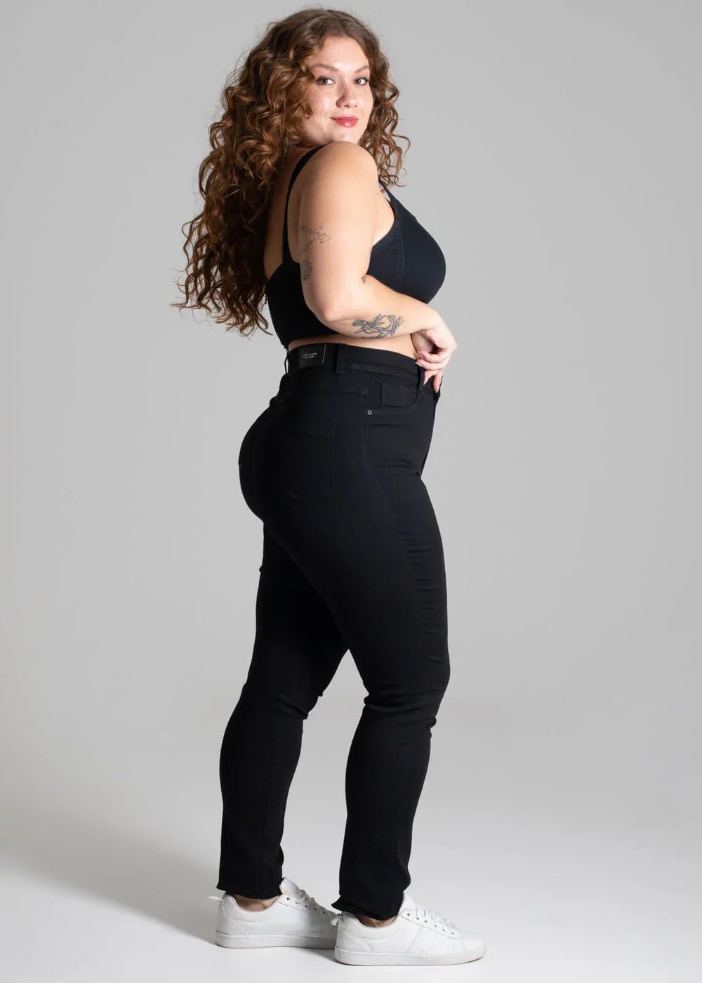 Calça Jeans Feminina Sawary Skinny Preta Cintura Alta - Leon Elegance