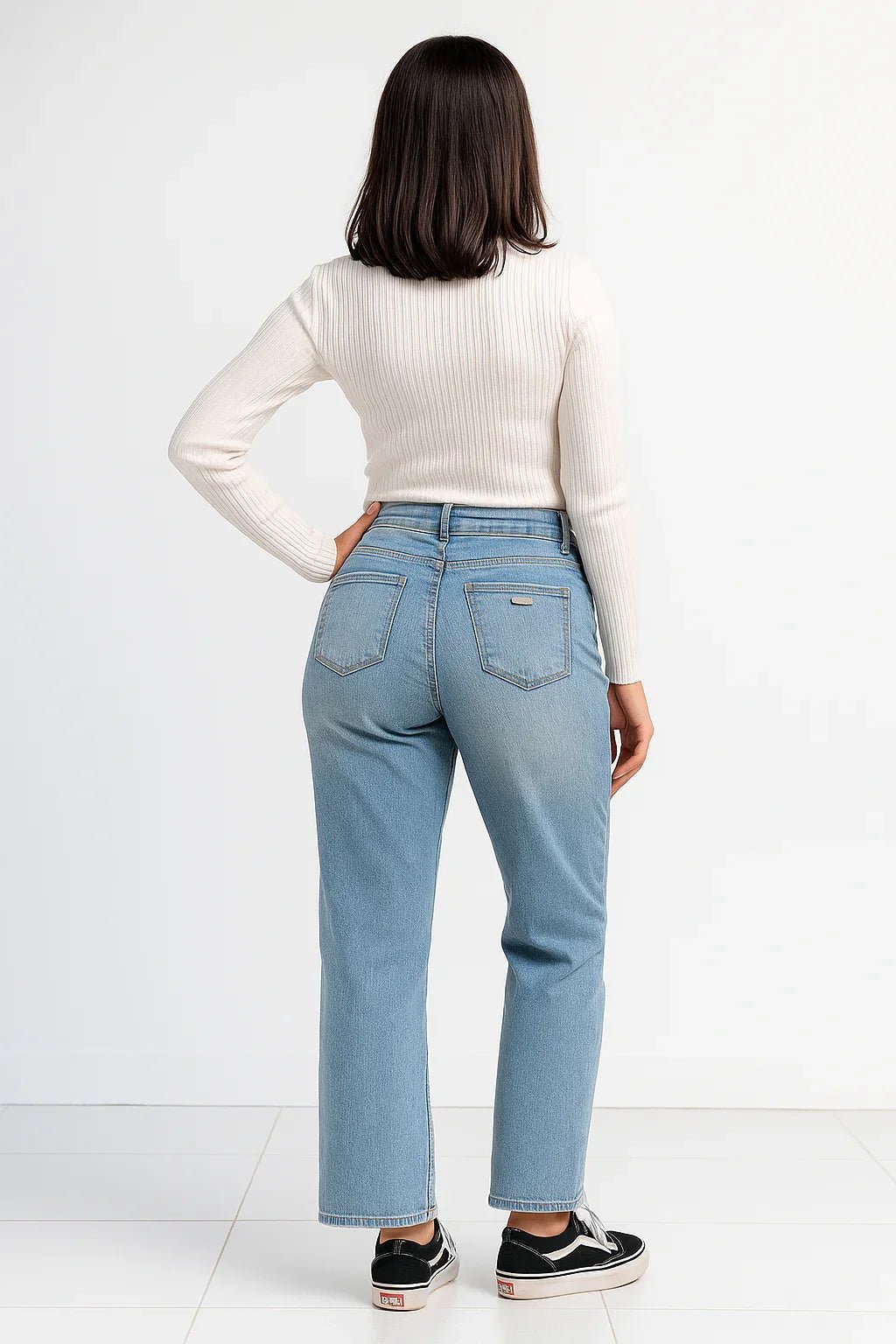 Calça Jeans Noir Destroyed Mom sol - Leon Elegance