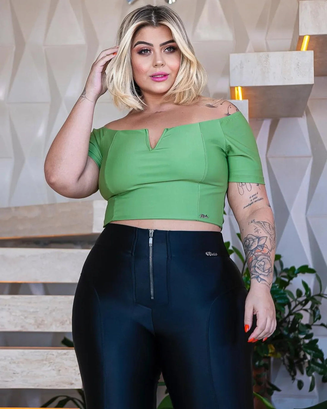 Calça Legging Modeladora Power Zip fofinha Feminina Plus Size - Leon Elegance