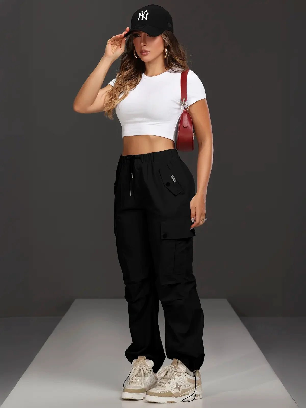 Calça Parachute Feminina Pit Bull Preta - Leon Elegance