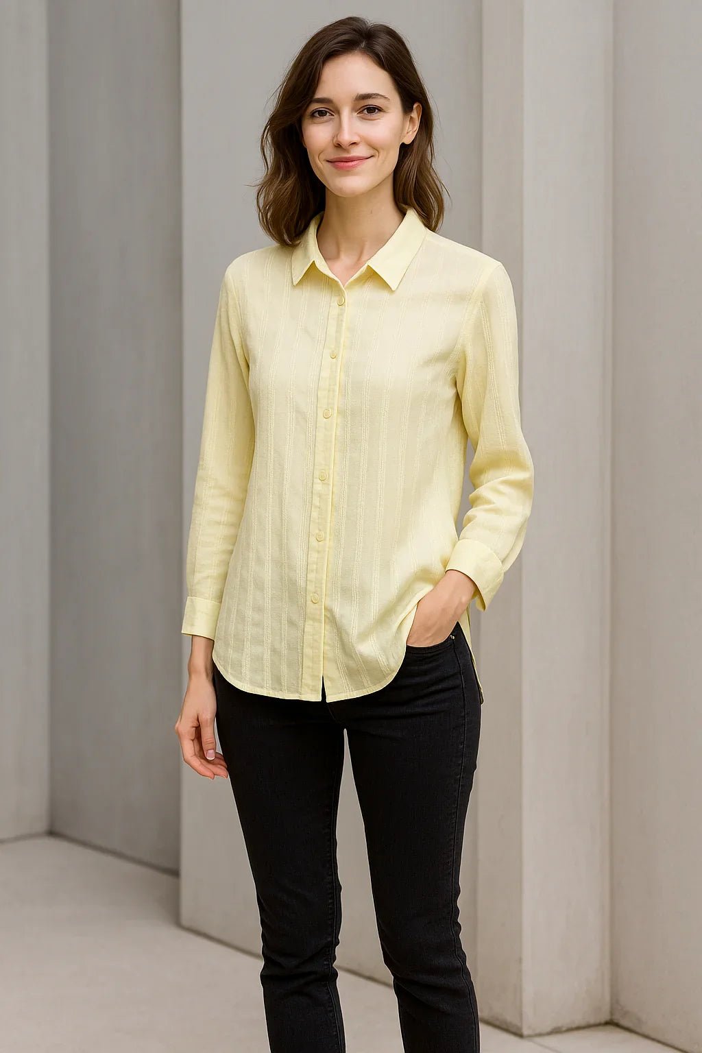 Camisa Feminina Amarela Elegante de Manga Longa com Botões - Leon Elegance