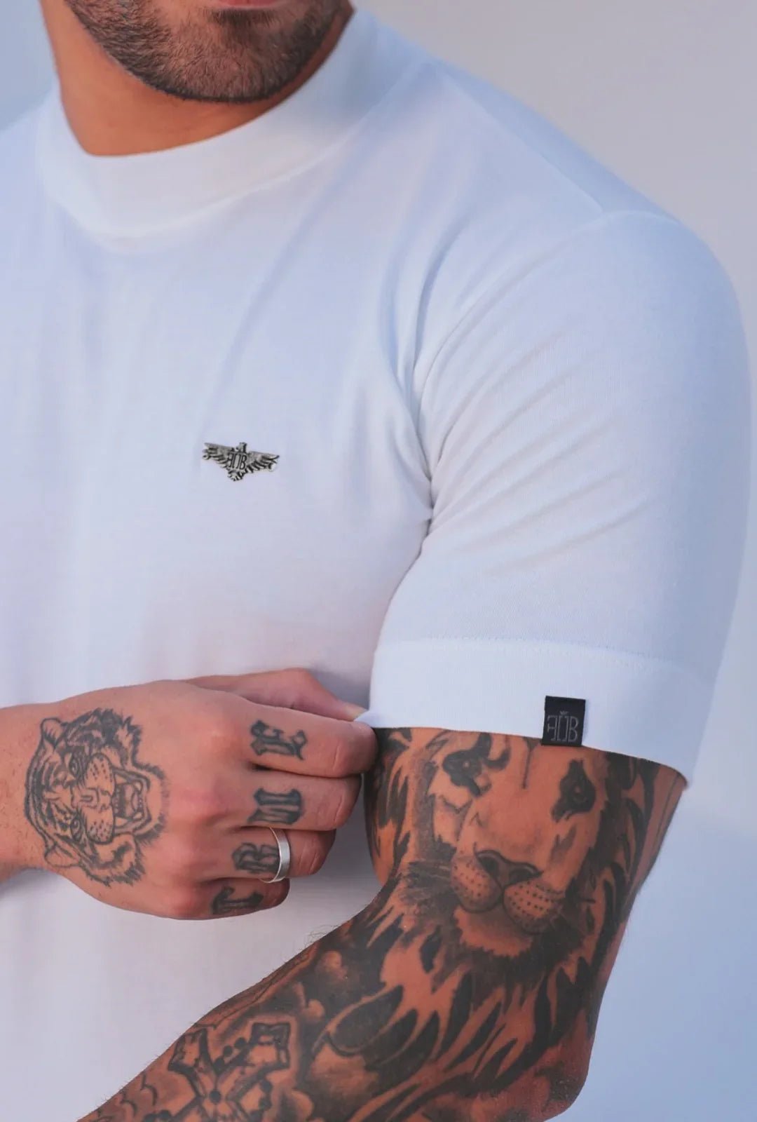 Camiseta FB Slim Gola Média - Leon Elegance