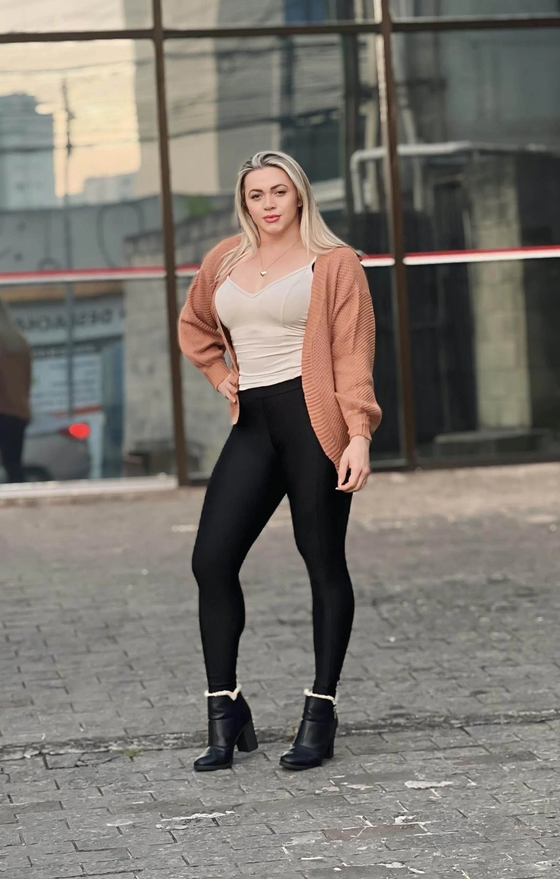 Cardigan Oversized Iglesias Leon - Leon Elegance