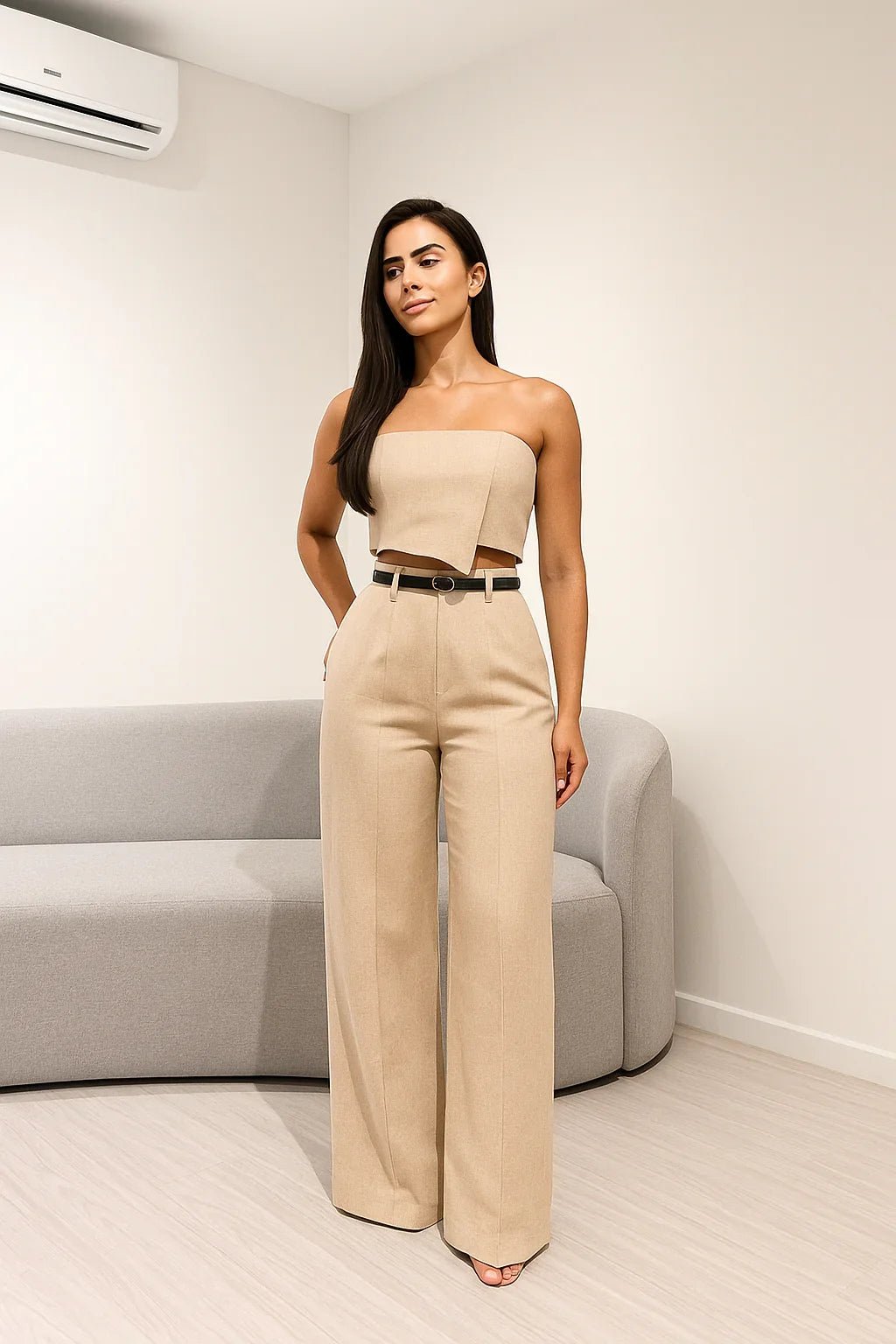 Conjunto com Cropped Tomara que Caia e Calça Pantalona Alfaiataria - Leon Elegance