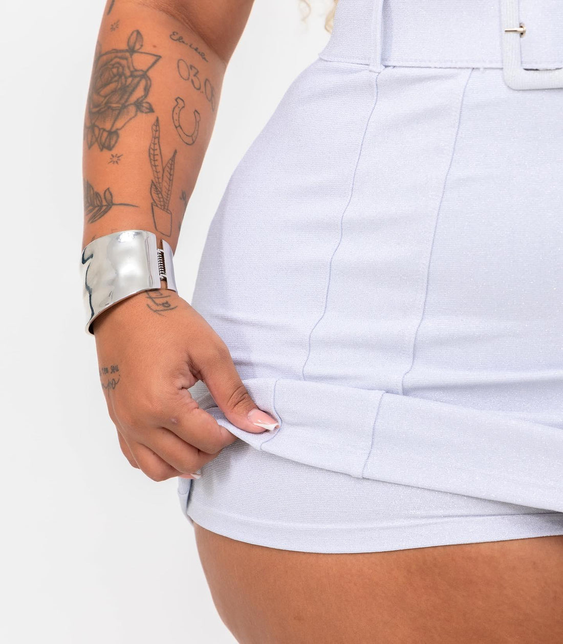 Conjunto Cropped com Saia Cinto Plus Size Fofofinha - Leon Elegance