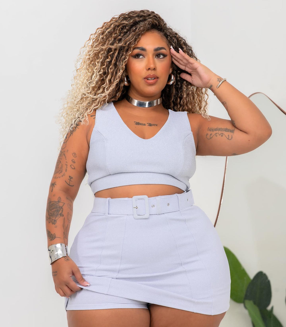 Conjunto Cropped com Saia Cinto Plus Size Fofofinha - Leon Elegance