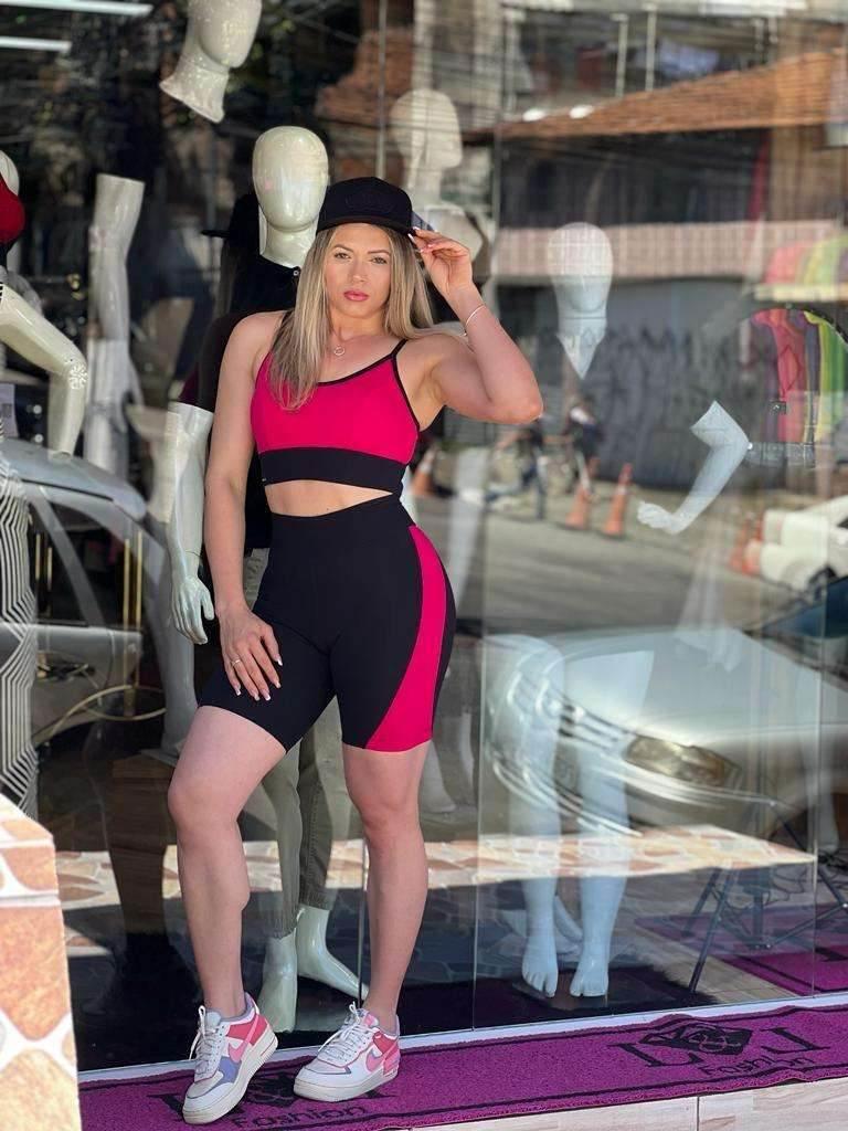 Conjunto Esportivo Shorts com Top Leon - Leon Elegance