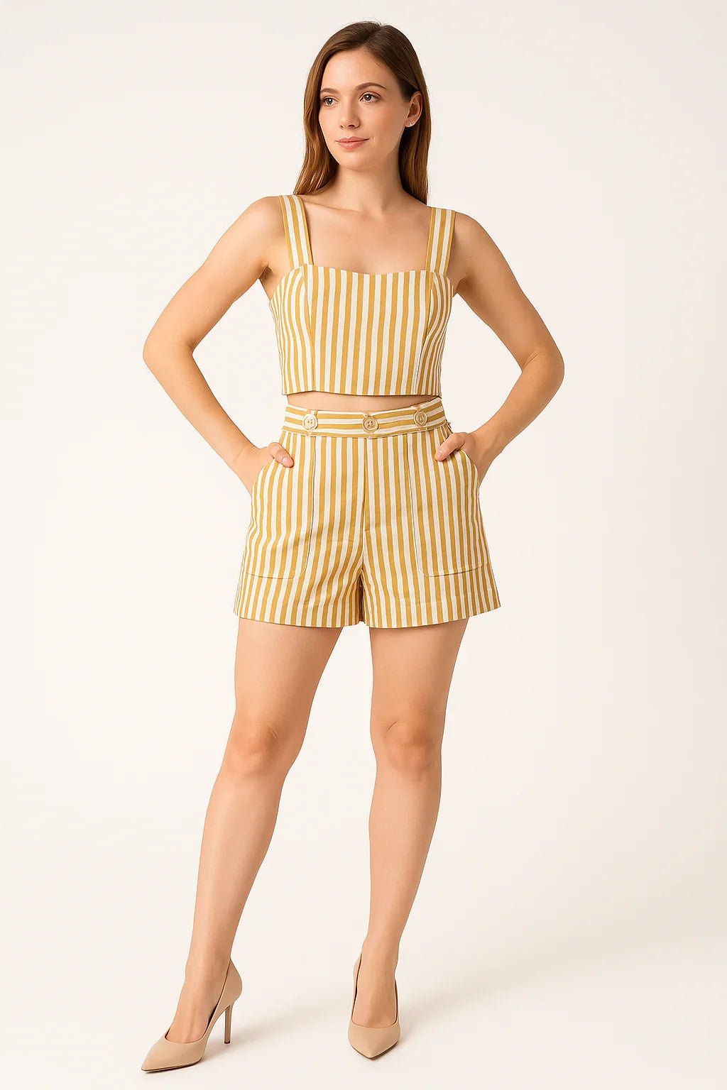 Conjunto KLEPTON Listrado Mostarda Cropped e Short - Leon Elegance