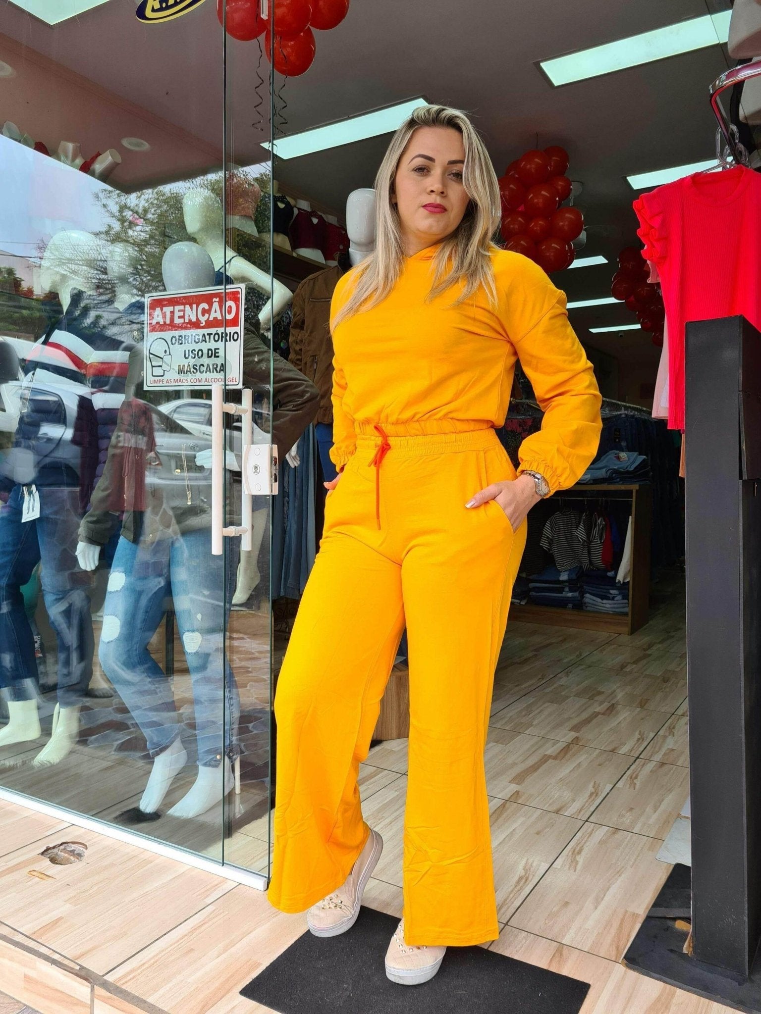 Conjunto Moletinho Com Capuz Leon - Leon Elegance