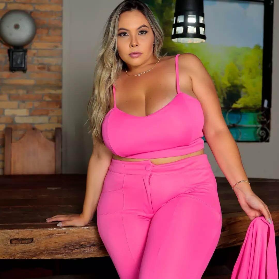 Conjunto Poética Plus Cropped e Pantalona Leon - Leon Elegance