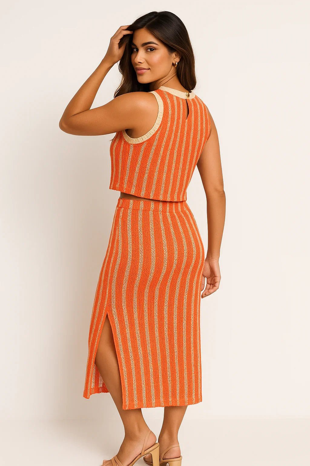 Conjunto Tricot Listrado Saia Midi e Cropped Leon - Leon Elegance