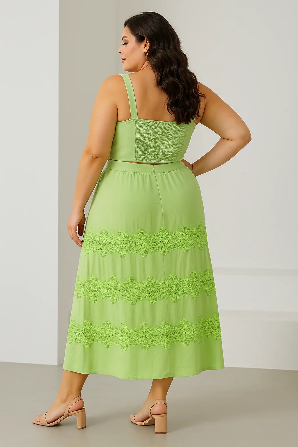 Conjunto Verde em Linho Klepton Plus Size Cropped e Saia Longa - Leon Elegance