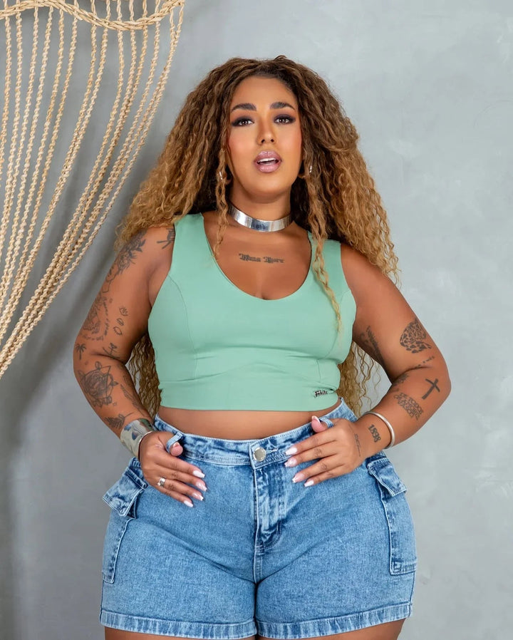 Cropped Básico Decote Redondo Plus Size Fofofinha - Leon Elegance