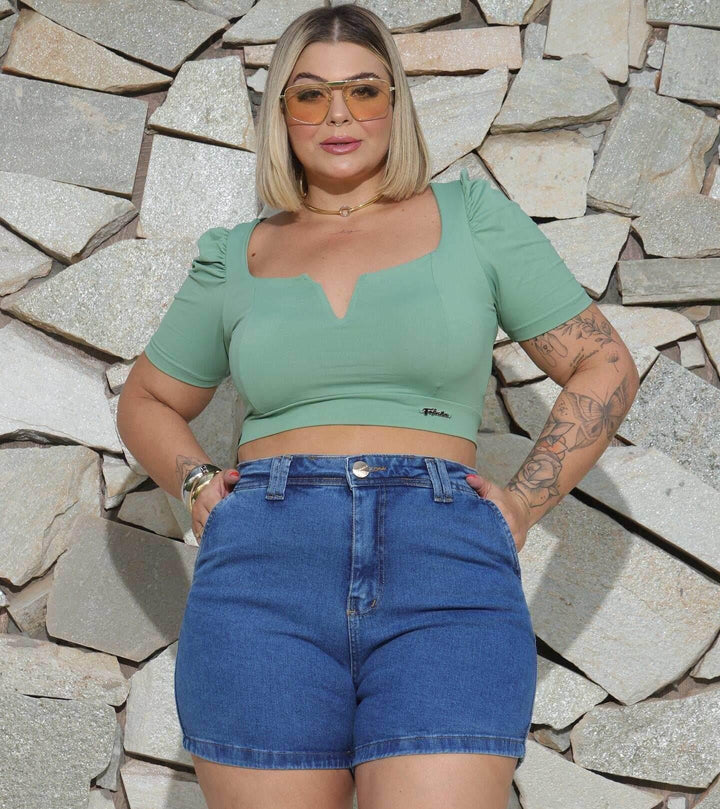 Cropped Decote Reto Detalhe V Plus Size Fofofinha - Leon Elegance