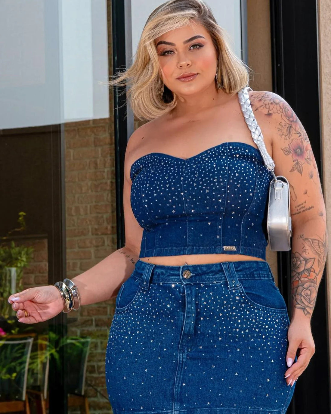 Cropped Jeans com Strass Plus Size Fofofinha - Leon Elegance