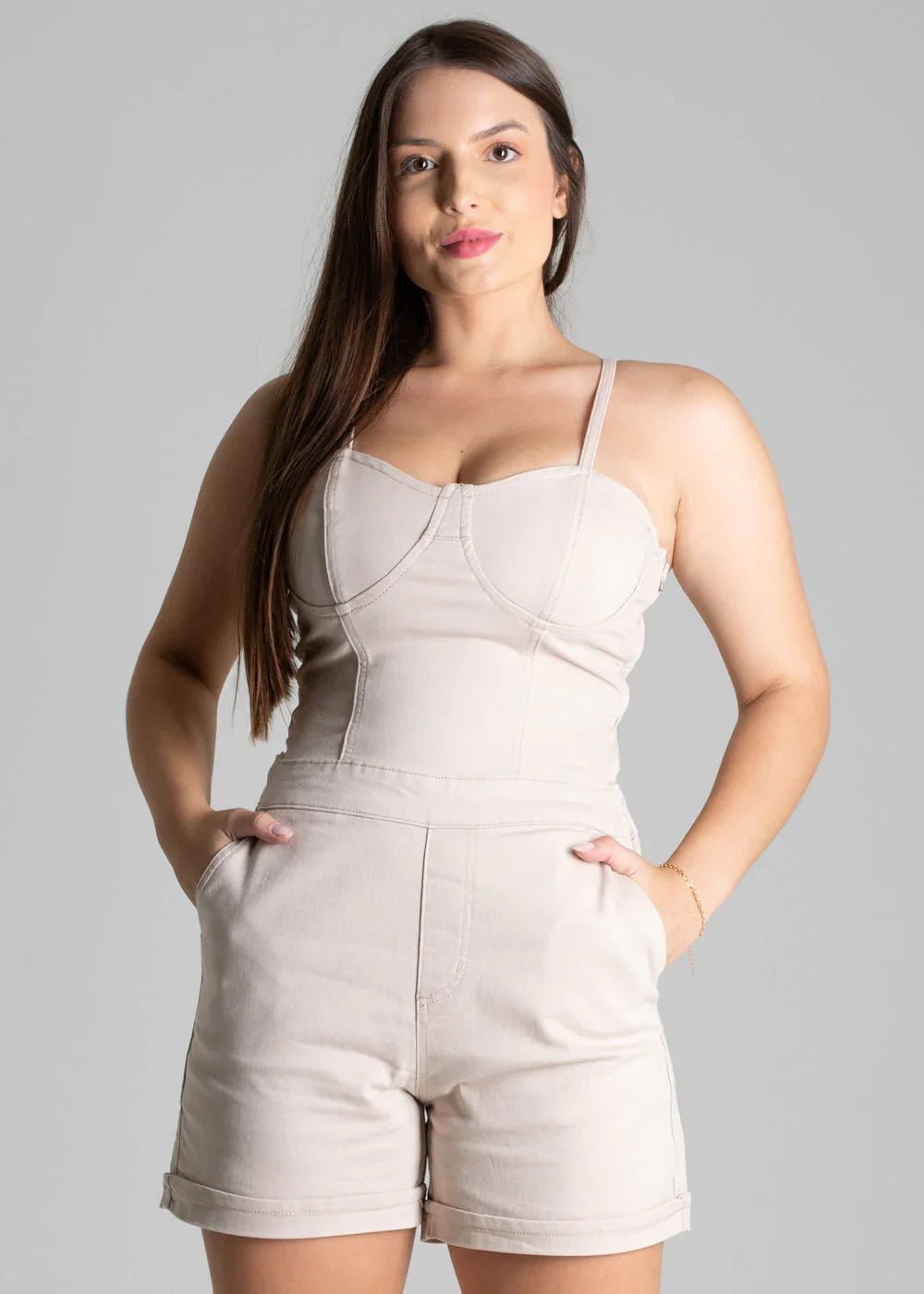 Jardineira Sarja Leon - Leon Elegance