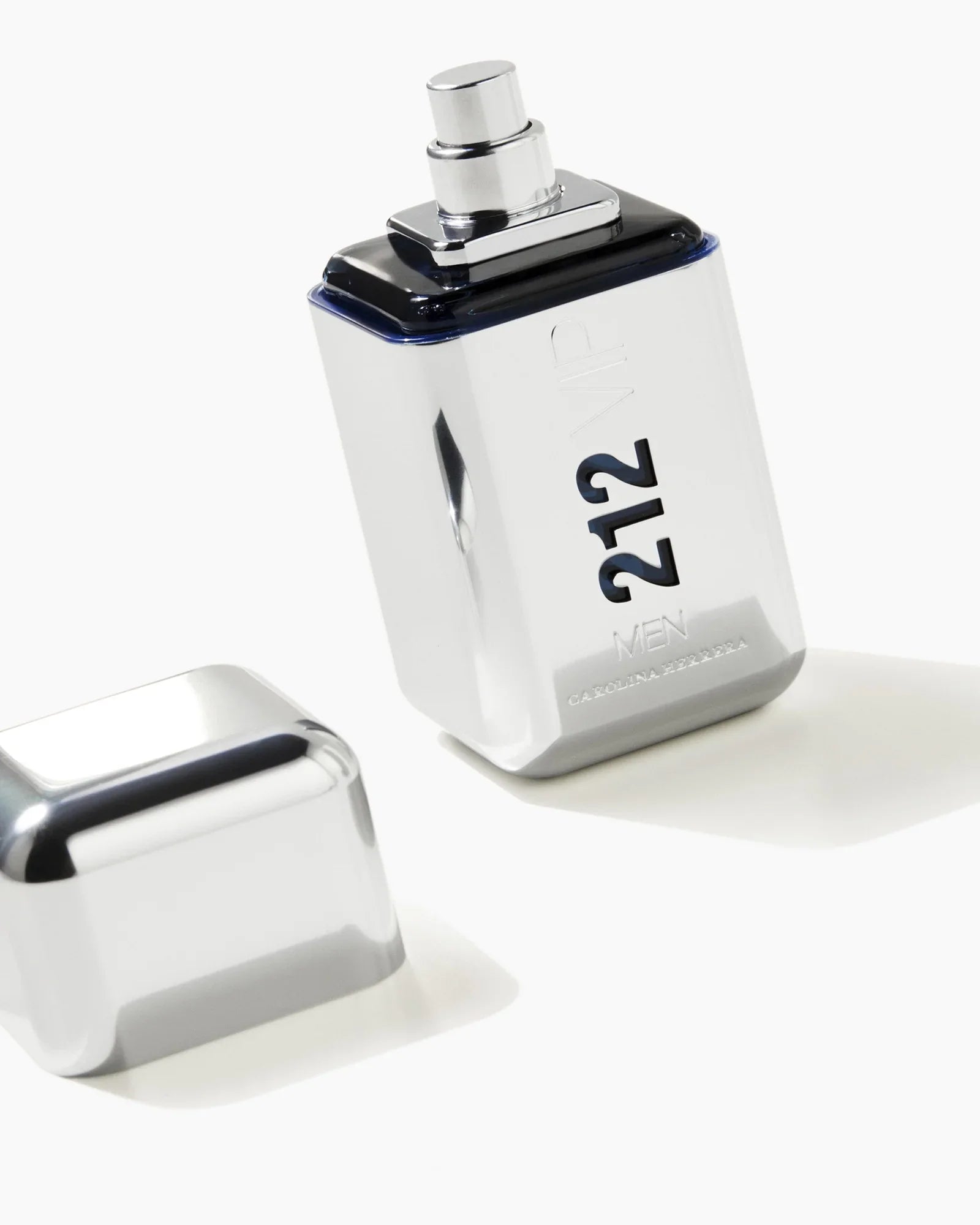 perfume 212 vip men carolina herrera masculino eau de toilette 100ml - Leon Elegance