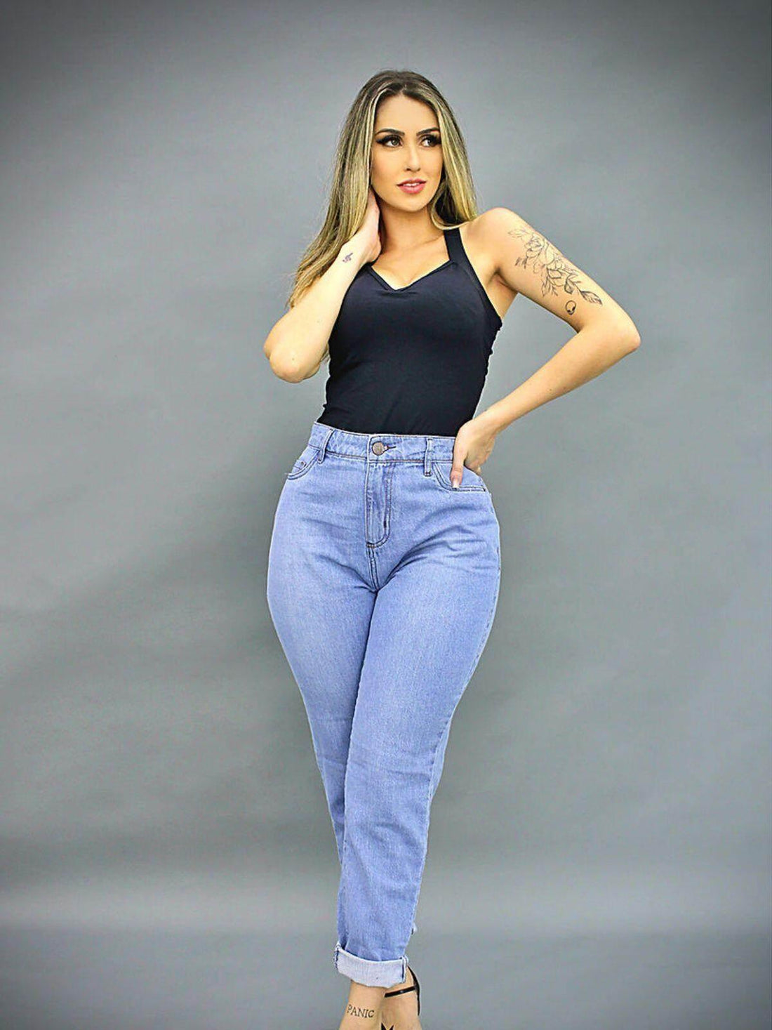 Regata Brunina Com Bojo Leon - Leon Elegance