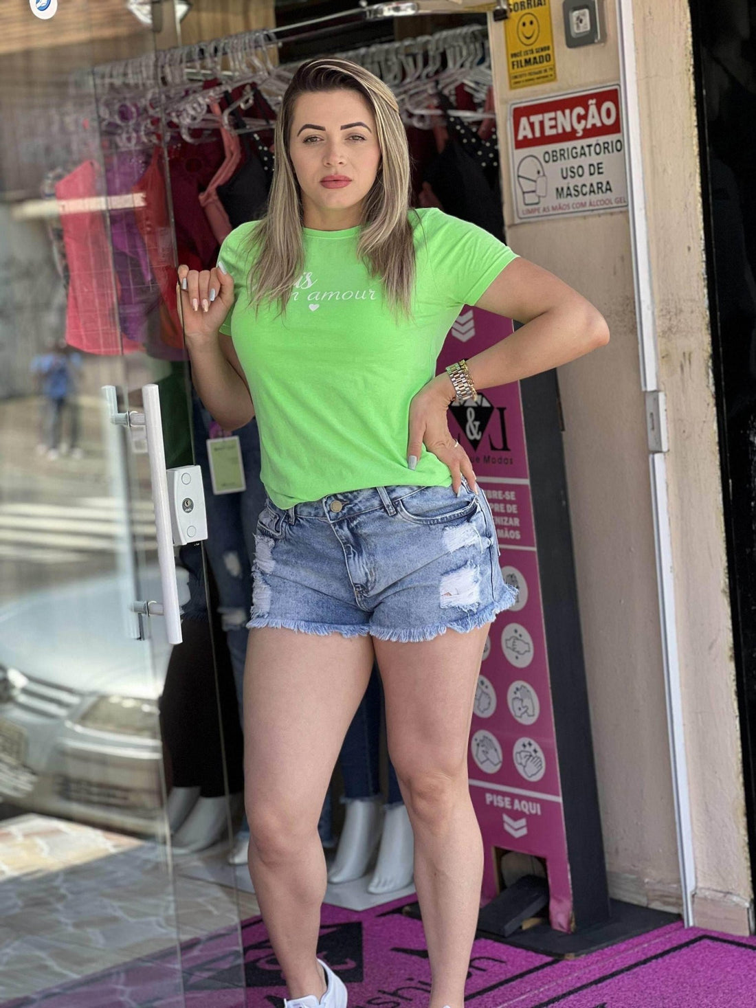 Tshirt Femme Be Kind Leon - Leon Elegance