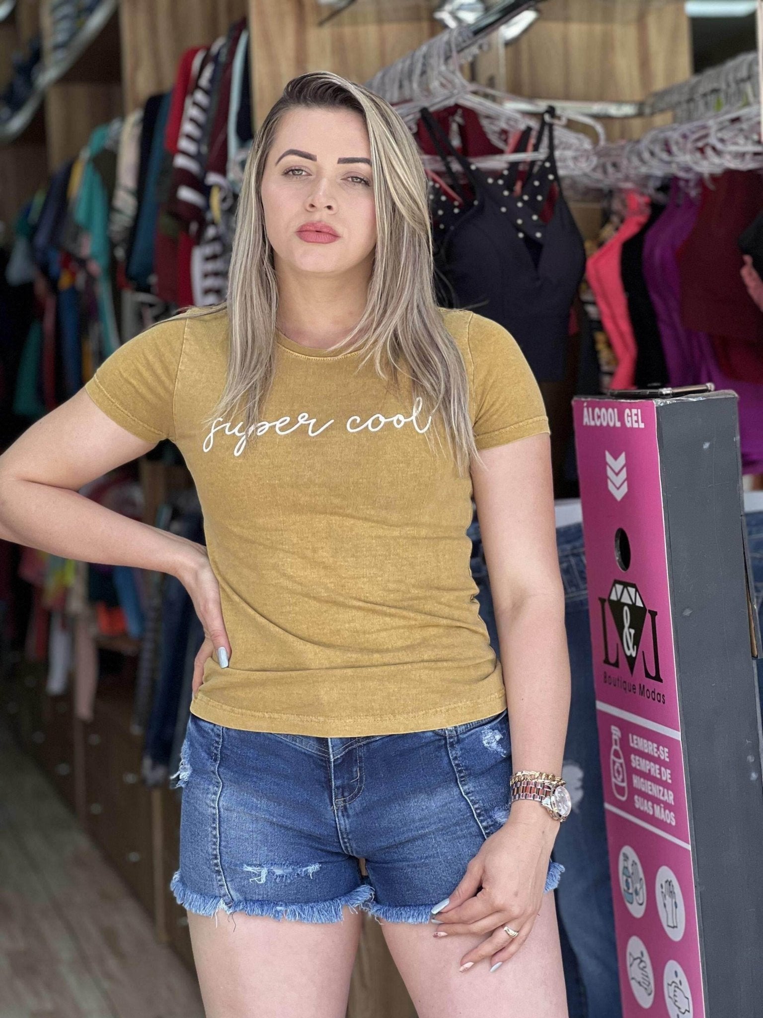 Tshirt Femme Be Kind Leon - Leon Elegance