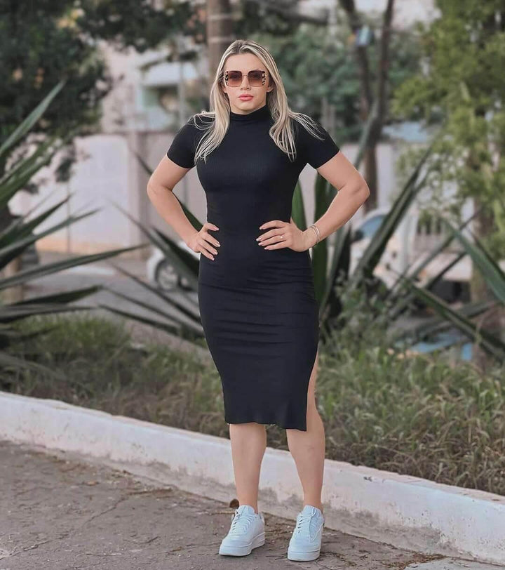 Vestido Canelado Preto Midi com Fenda - Leon Elegance